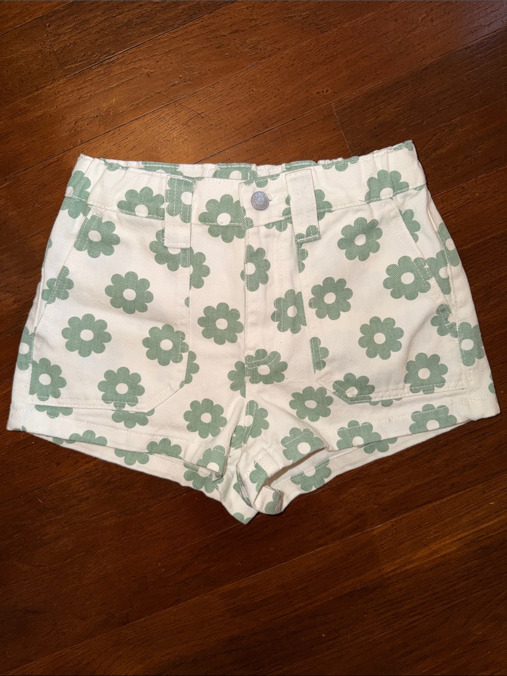 PacSun White Shorts with Green Daisy Ditzy Floral Print Size XS